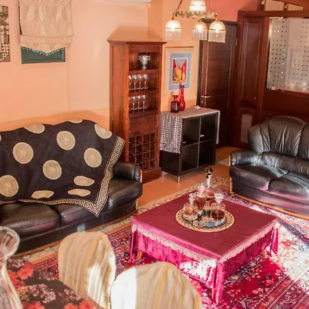 4-seasons Pool Near Meteora * Tríkala