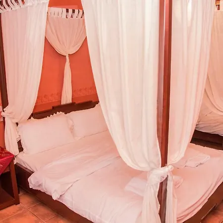 4-seasons Pool Near Meteora فيلة Tríkala