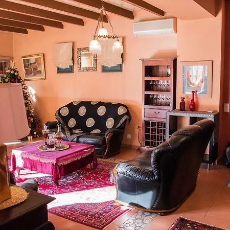 فيلة 4-seasons Pool Near Meteora *