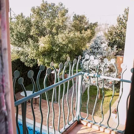 4-seasons Pool Near Meteora Villa Tríkala