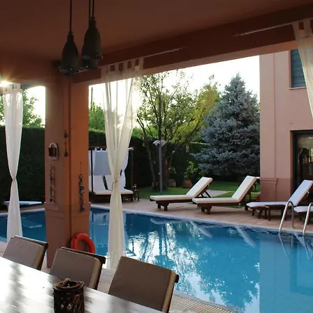 Villa 4-seasons Pool Near Meteora *