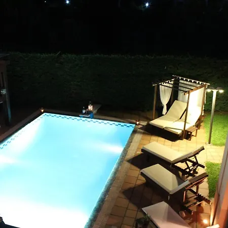 فيلة 4-seasons Pool Near Meteora *