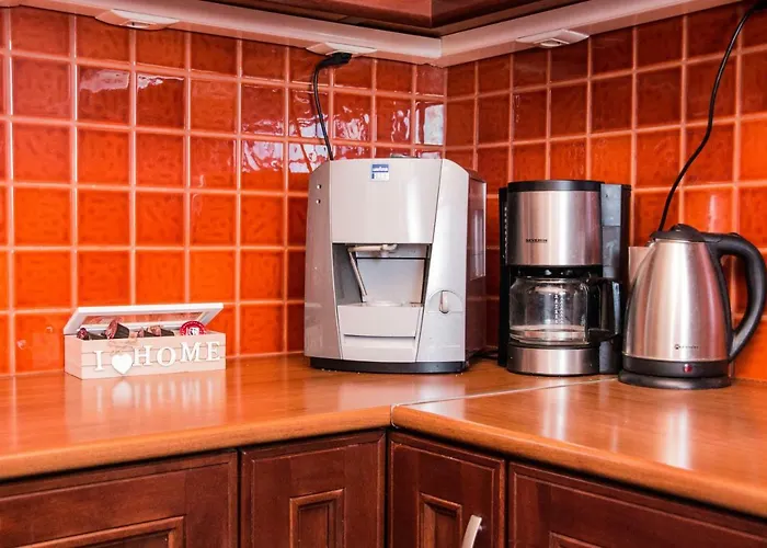 4-seasons Pool Near Meteora Trikala (Thessaly)