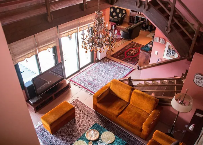 4-seasons Pool Near Meteora *