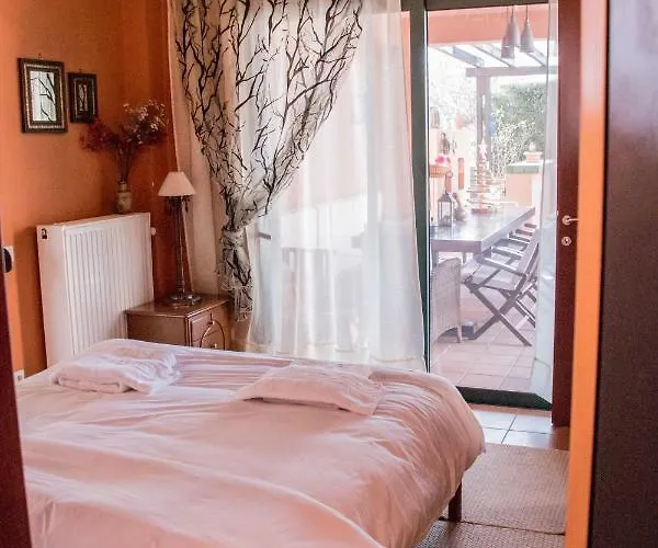 4-seasons Pool Near Meteora Villa Trikala (Thessaly)