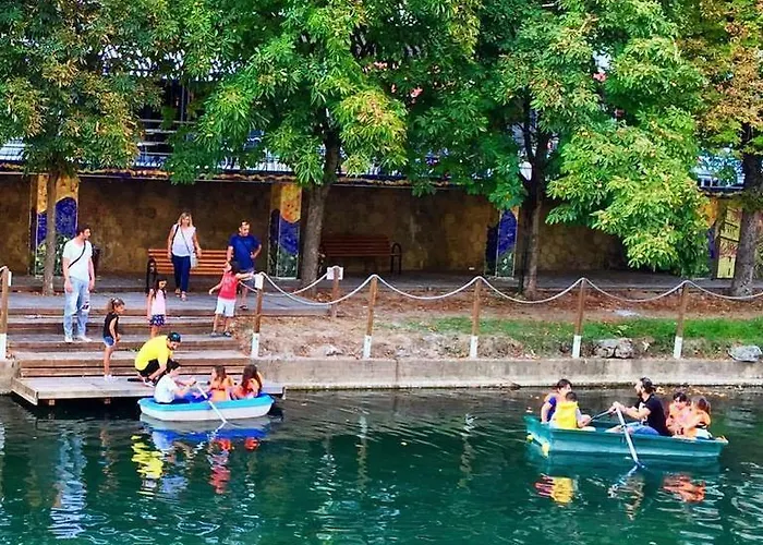4-seasons Pool Near Meteora Villa